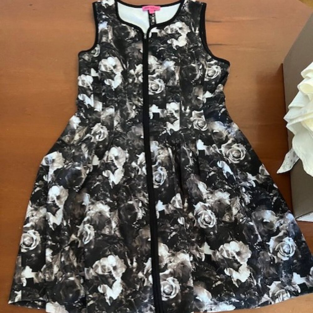Betsey Johnson Black White Floral Fit & Flare Dress Size 14 Women